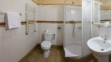 Фото номера Просторный одноместный номер Отель Hotel Staromiejski г. Красныстав 10