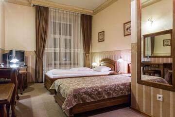 Фото номера Большой двухместный номер с 1 кроватью Отель Hotel Staromiejski г. Красныстав 6